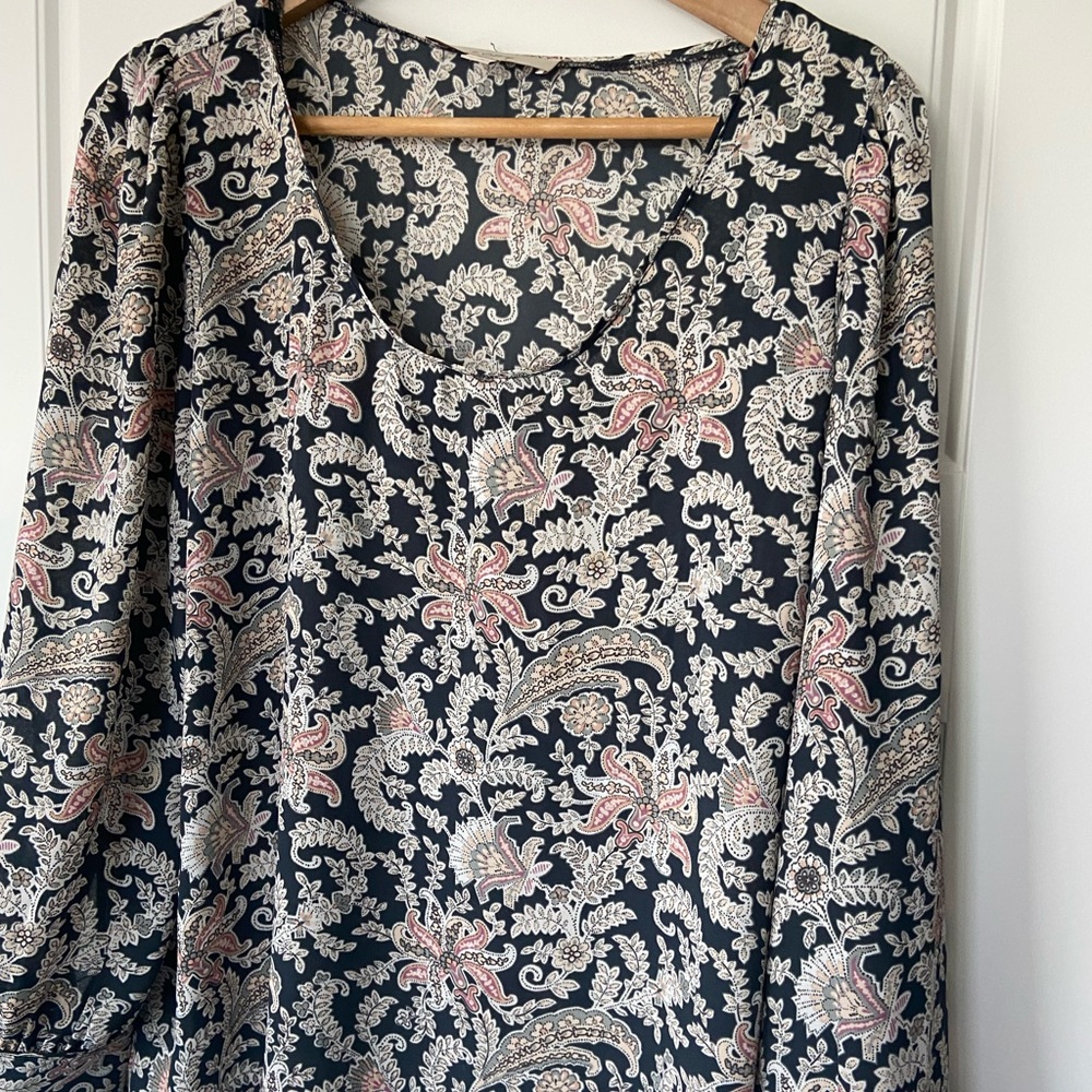 Paisley women’s Loft blouse